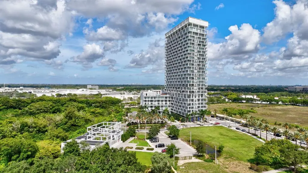 Aerial view of residential neighborhood in Sunrise, FL